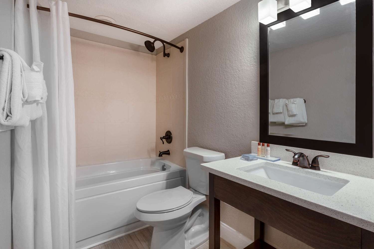 Hawthorn Suites By Wyndham Kissimmee Gateway Ngoại thất bức ảnh